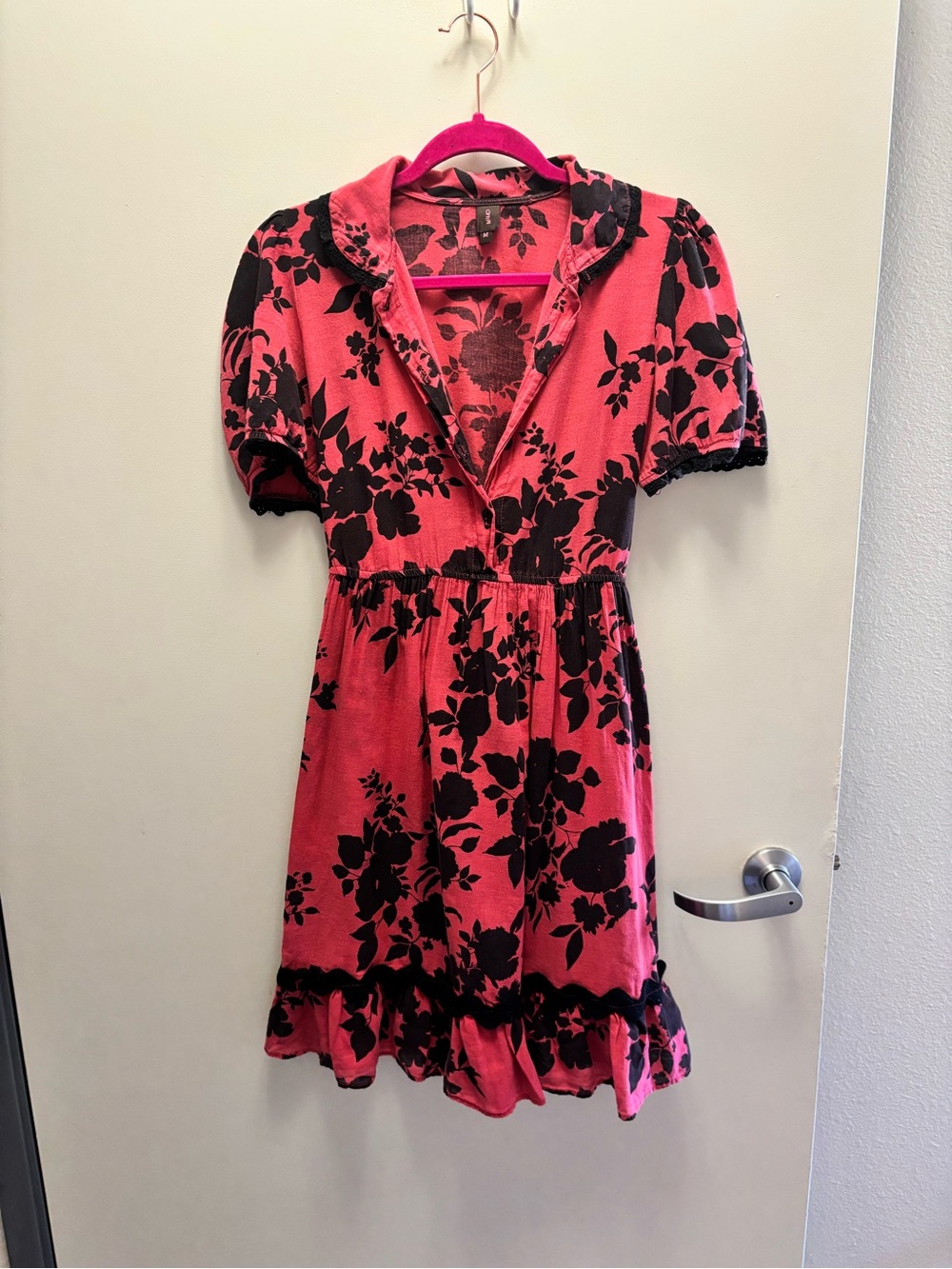 100% cotton red and Black Floral Short Sleeve Dress